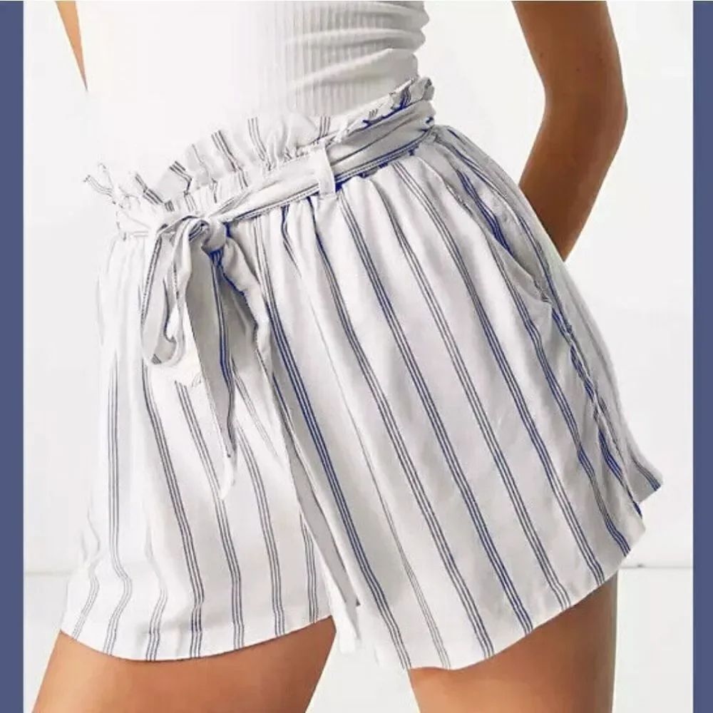 Hollister Ultra High-Rise Blue and White Striped Shorts Size M
